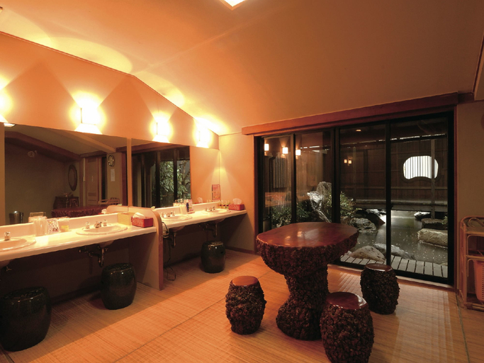 Bathroom 4, Yuraku Hotel, Awara