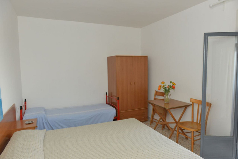 Bedroom 5, Casa Verde - Near Mattinatella o Fontana delle Rose, Foggia