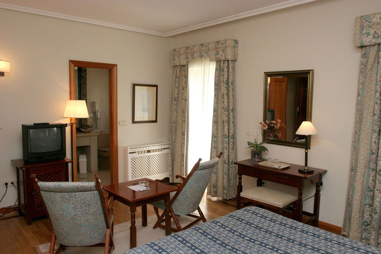 Bedroom 4, Pousada de Portomarin, Lugo