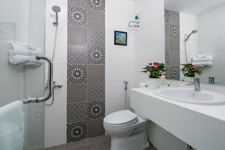 Bathroom 3, Nanu Garden House Boutique, Da Nang