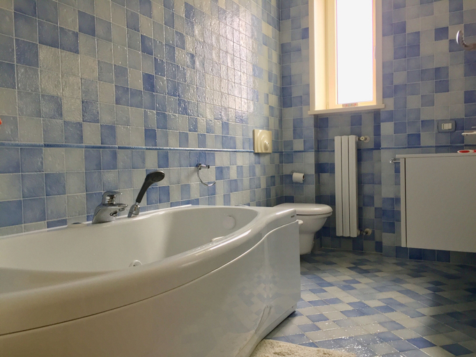 Bathroom 4, Luxury Suite 36, Lecce