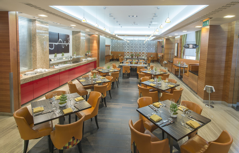 Food & Drinks 5, Doubletree by Hilton London Kensington, London