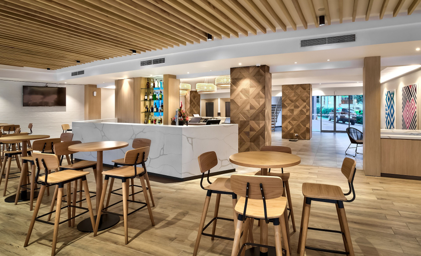 Food & Drinks 5, Tanoa Plaza Suva, Rewa