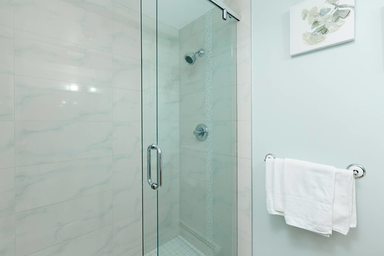 Bathroom, Private and Cozy Home in Kerrisdale, Greater Vancouver