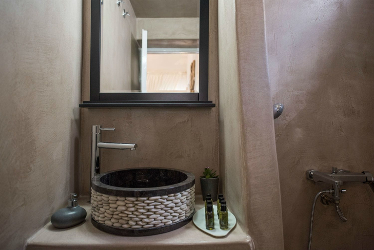Bathroom 2, Villa Iokasti, South Aegean