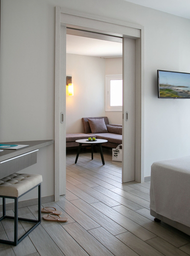 Bedroom 3, Vangelis Hotel & Suites