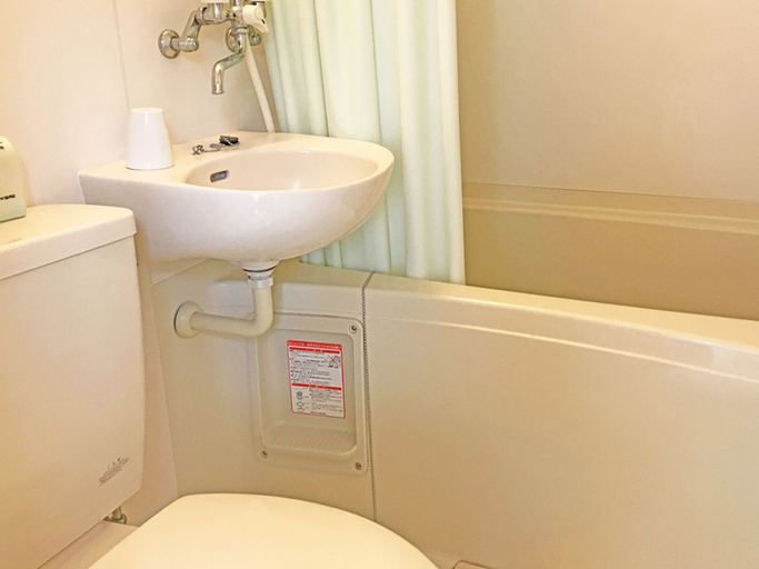 Bathroom 5, Pension Smile Again, Shimoda