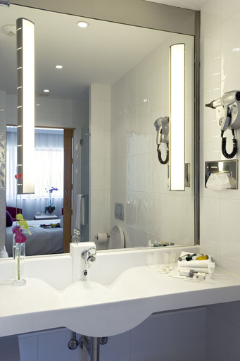 Bathroom 4, Novotel Porto Gaia, Vila Nova de Gaia