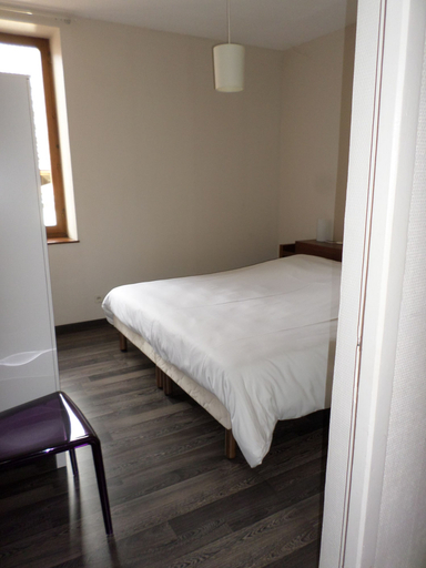 Bedroom 4, Appart Hotel de France, Isère