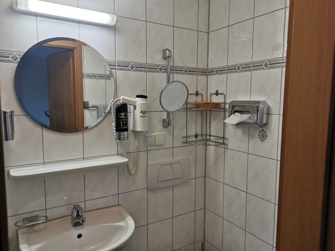 Bathroom 5, Hartmann, Esslingen