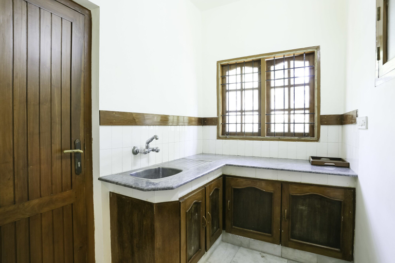 Others 5, Kimansion Inn, Ernakulam