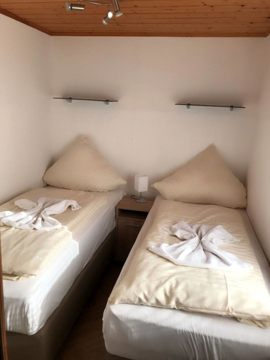 Bedroom 2, Kleines Ferienhaus, Berlin