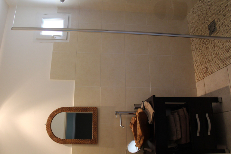 Bathroom 5, Mas du Tilleul, Vaucluse