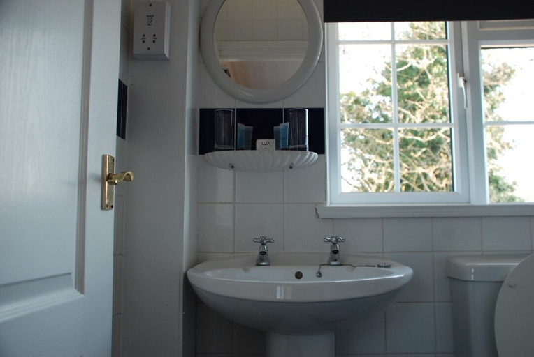 Bathroom 3, The Bridgehouse, Staffordshire