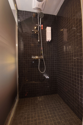 Bathroom 4, Guest Hotel, Taipei City