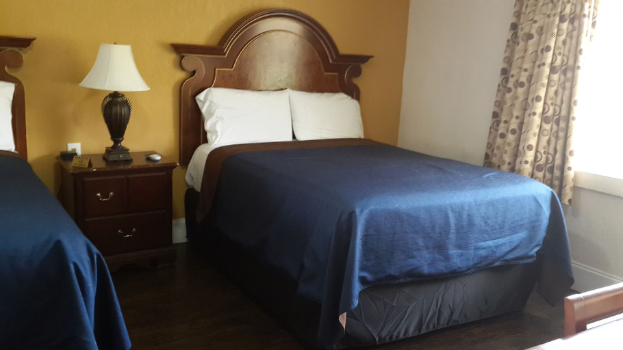 Others 4, American Regency Inn, Coconino