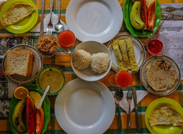 Food & Drinks 4, Wattle Inn, Negombo