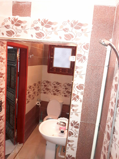 Bathroom 4, Riad Royal, Meknès