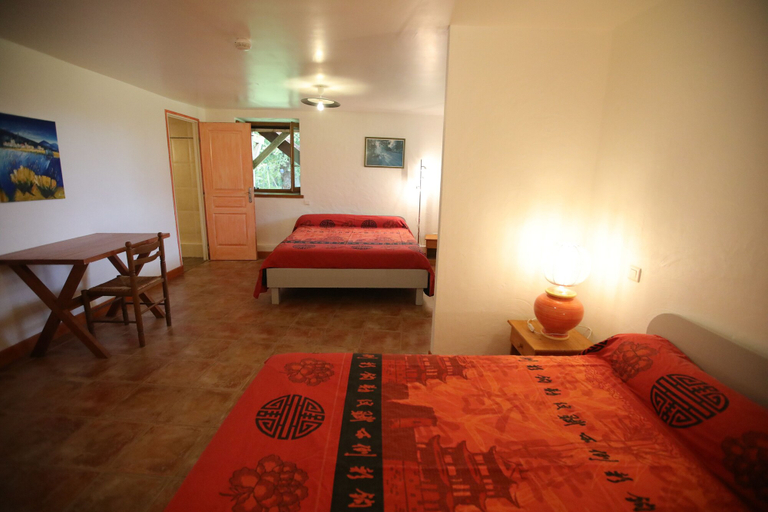 Bedroom 2, Chambre d'hôtes Azkena, Pyrénées-Atlantiques