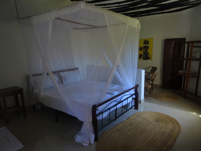 Bedroom 4, Makuti Beach Bungalows, Kusini