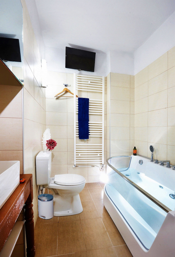Bathroom 4, disCrete Villa Archontiki, Crete
