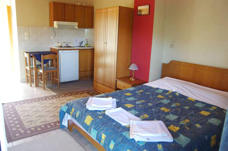 Bedroom 2, Villa Platythea, West Macedonia