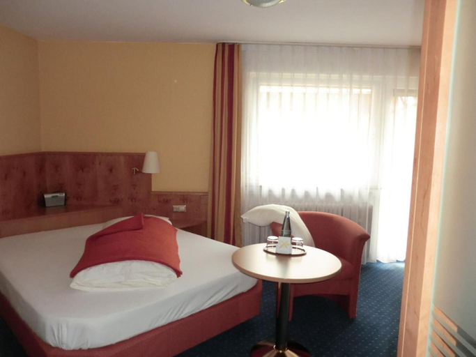 Bedroom 2, Hotel Altenberg, Baden-Baden