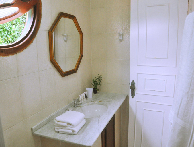 Bathroom 4, Villa Daniella, Florianopolis