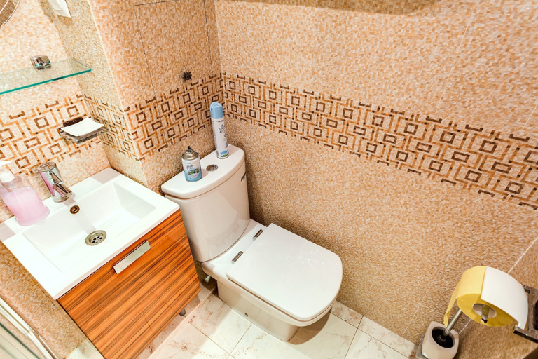Bathroom 2, FortEstate on Volgina 25, Western