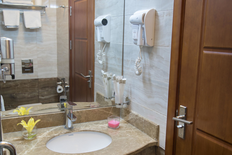 Bathroom 4, Dweik Hotel 3, Aqaba