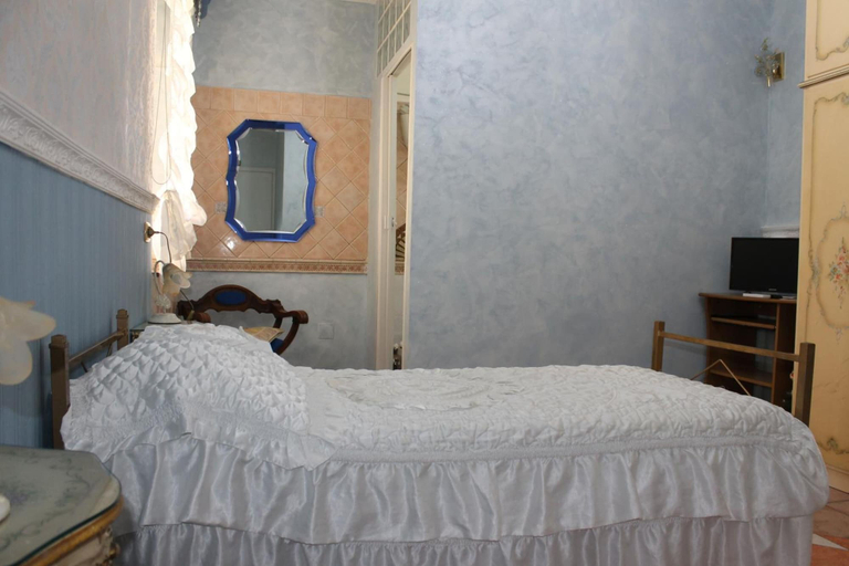 Bedroom 3, B&B San Peter's Golden Rooms, Roma