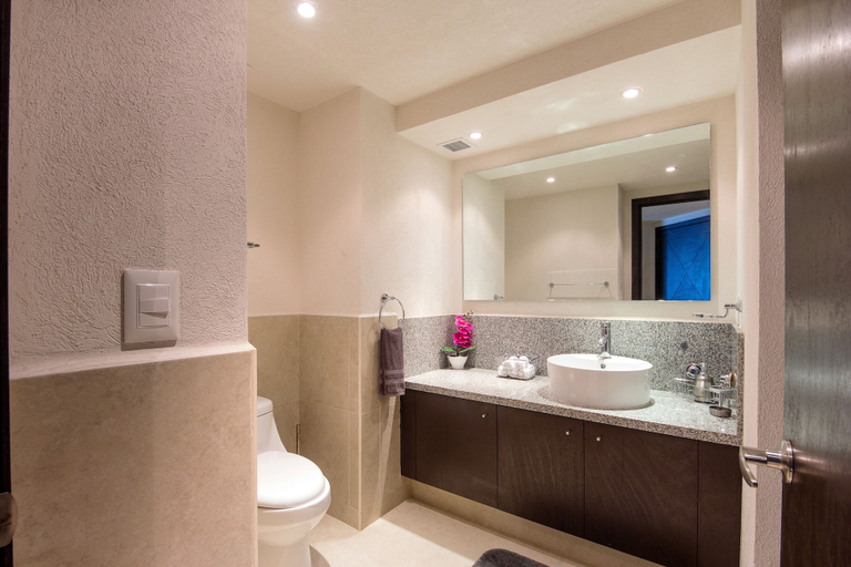 Bathroom 4, Grand Venetian Condominium, Puerto Vallarta