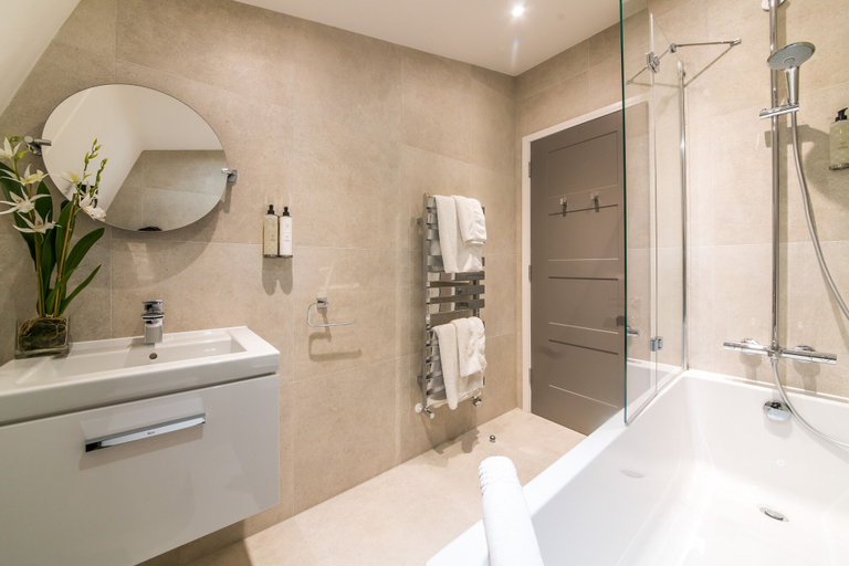 Bathroom, The Halcyon Apartments Henry Street, Bath and North East Somerset