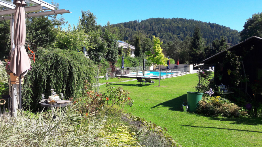 Others 4, Haus am Wald, Villach Land