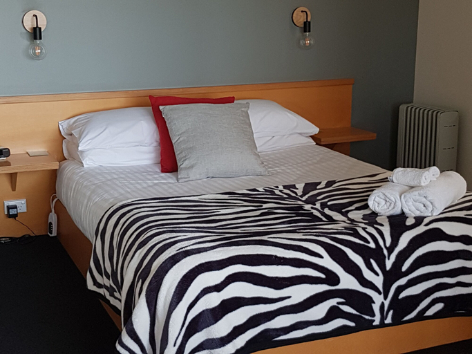 Bedroom 2, River Vineyard Retreat, West Tamar - Pt A