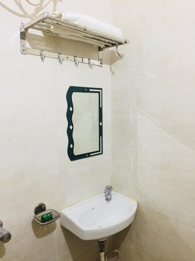 Bathroom 4, Vinayak Heritage, Varanasi