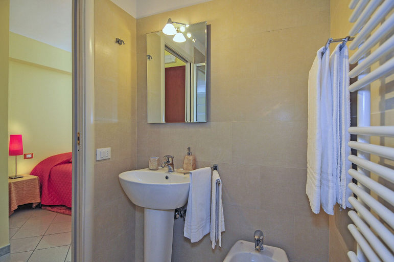 Bathroom 5, Bed & Breakfast Ai Cipressi, Lucca