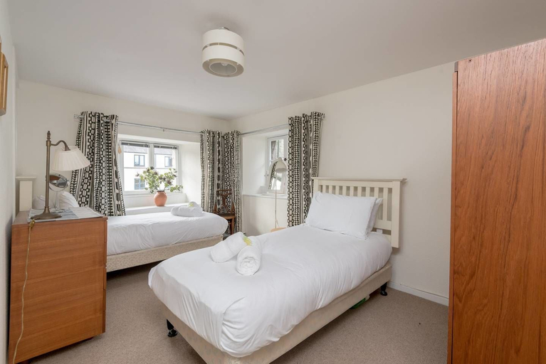 Bedroom 3, JOIVY Loft at the Brewery in Edinburgh Old Town, Edinburgh