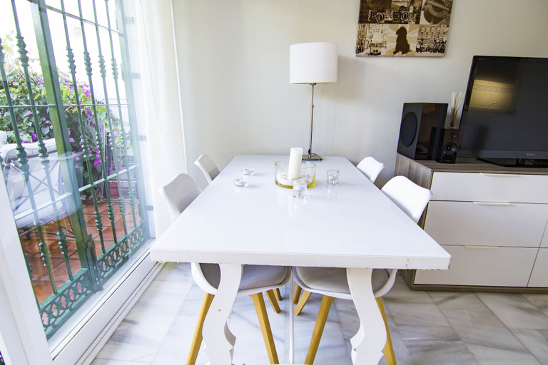 Others 4, Apartamento Costabella, Málaga