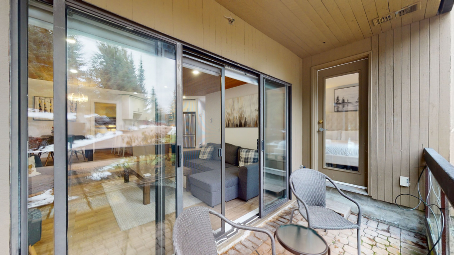 Others 5, Ironwoods Blueberry Hill by Whistler VR, Squamish-Lillooet