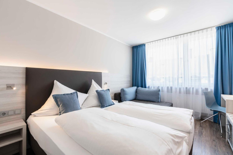 Bedroom 3, Westend Hotel, München