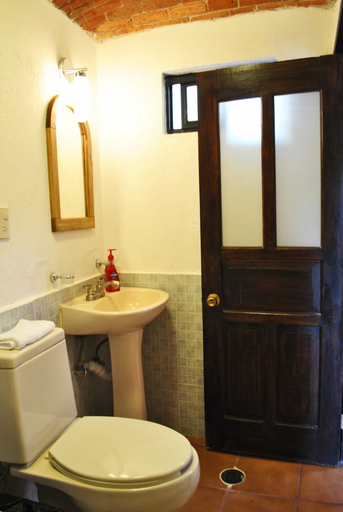 Bathroom 4, Casa Geranios Tequisquiapan, Tequisquiapan