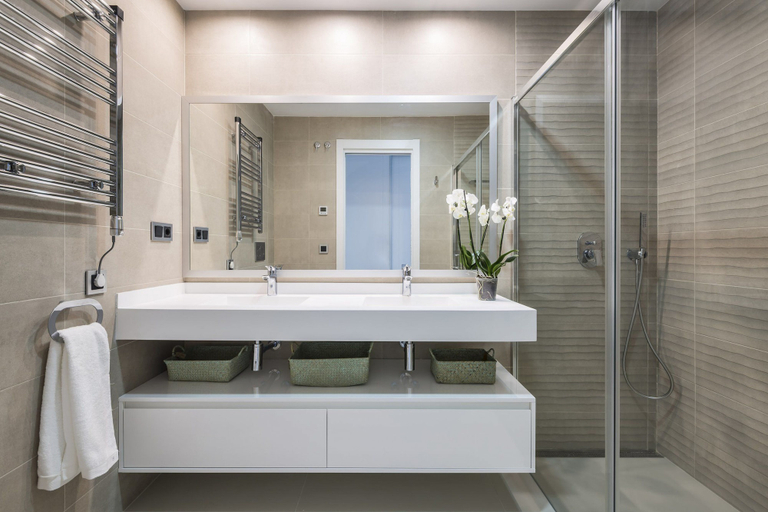 Bathroom 4, Sunset Drive Holidays Benidorm, Alicante