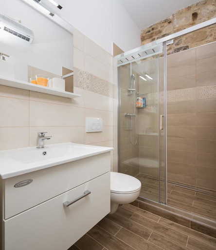 Bathroom 2, Palace Collection, Split