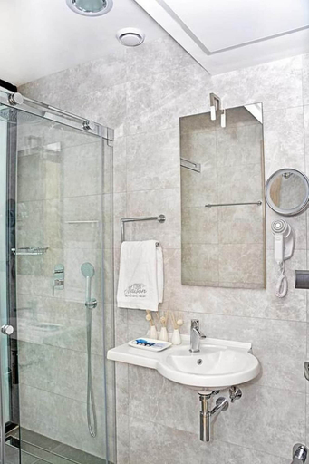 Bathroom 4, Maison Boutique Hotel, Tbilisi