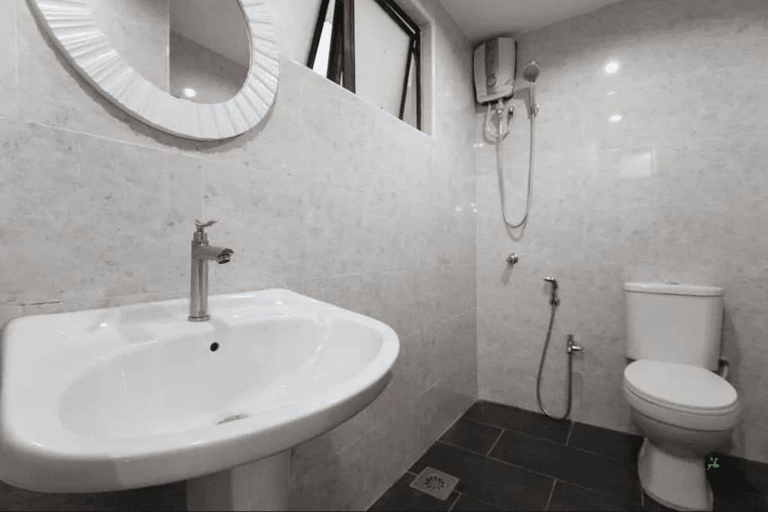 Bathroom 3, Desa Kiara Cozy Condo by SYNC, Kuala Lumpur