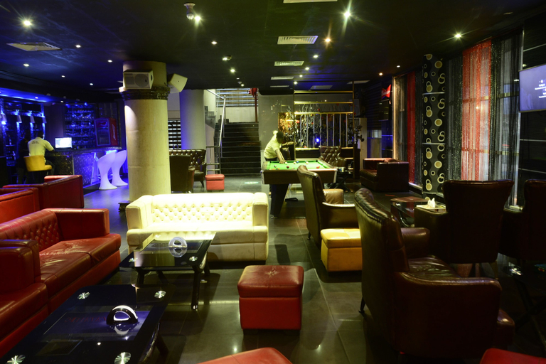 Food & Drinks 5, Caesar'S Luxury Hotel, Eti-Osa