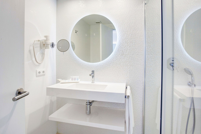 Bathroom 5, Grupotel Farrutx, Baleares