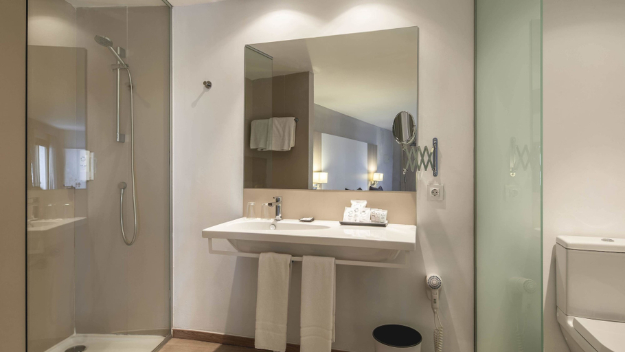 Bathroom 5, Be Live Adults Only Marivent, Baleares