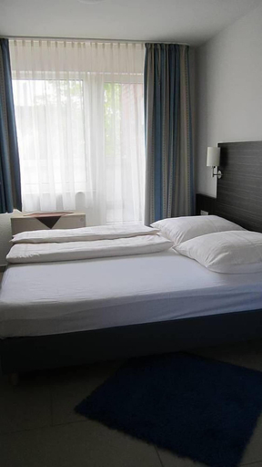 Bedroom 3, Hotel Konoba Restaurant - Bistro, Rhein-Sieg-Kreis